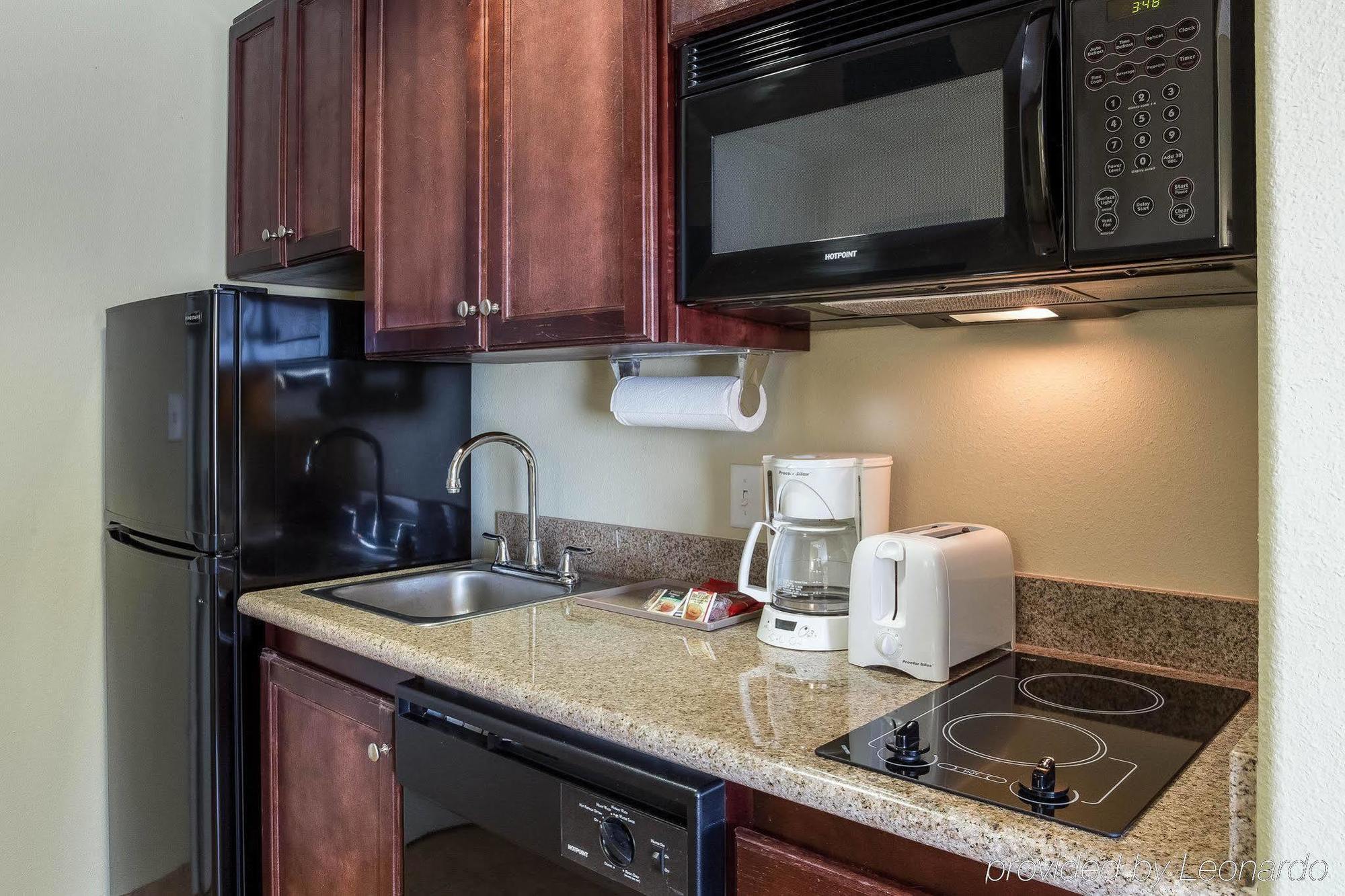 Mainstay Suites Houma Exteriör bild